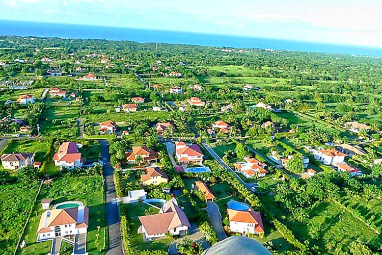 Property for sale in Cabarete / Sosua - Dominican Republic - Real Estate-ID: 402-LC Foto: 01.jpg